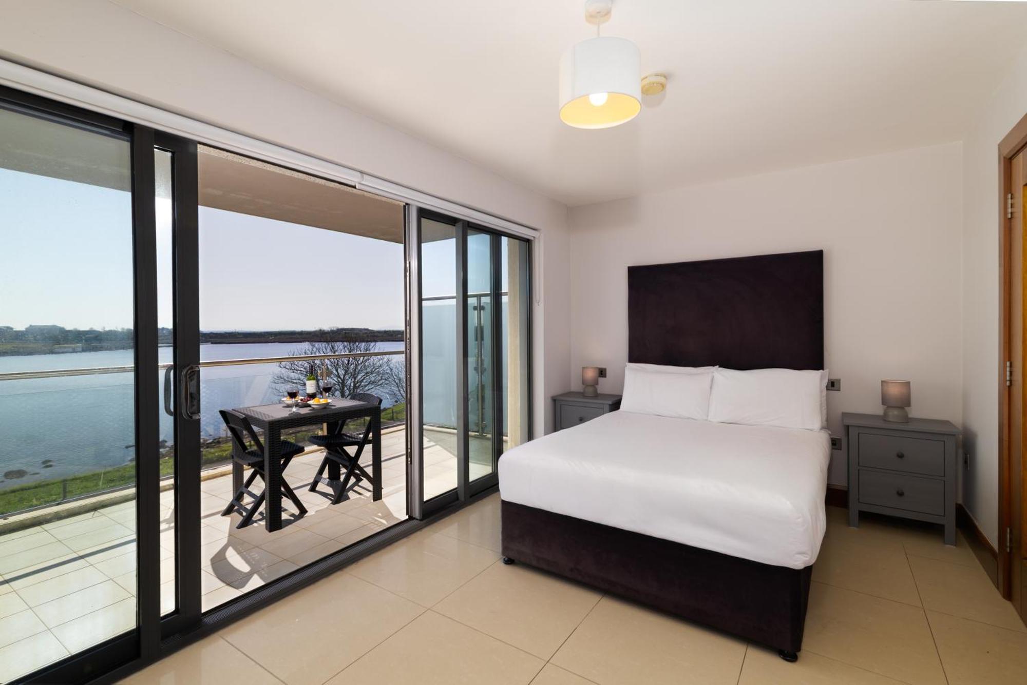 Tur An Tsaile - Galway Lakeside Apartments Екстериор снимка