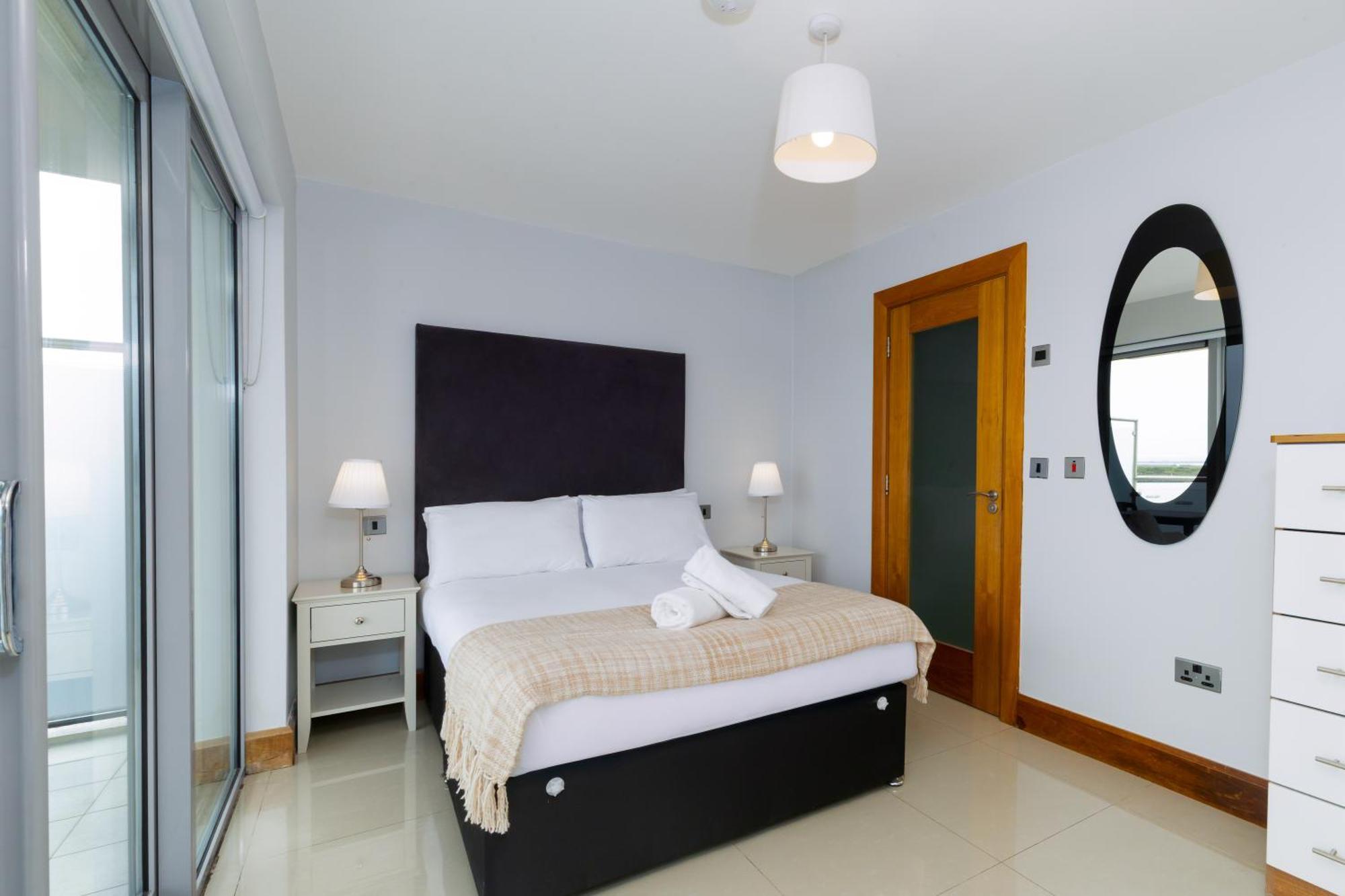 Tur An Tsaile - Galway Lakeside Apartments Екстериор снимка